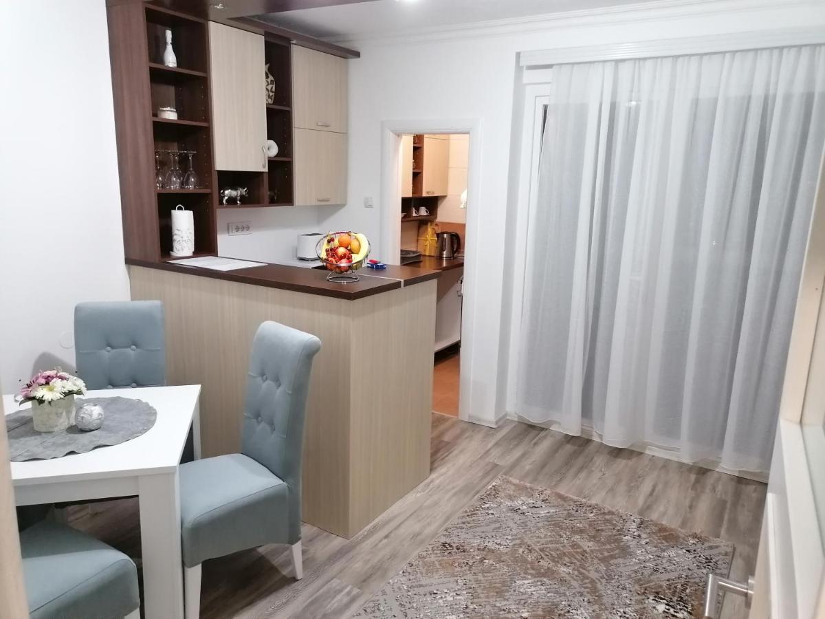 Vemiur Apartment Cacak Exterior photo